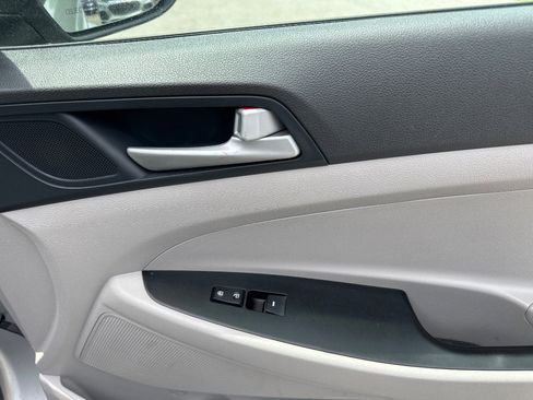 Used 2021 Hyundai Tucson SE FWD image 22