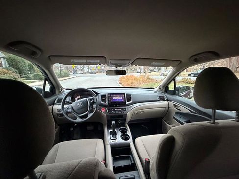 Used 2016 Honda Pilot EX image 29