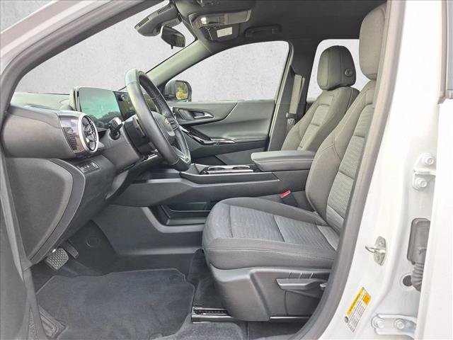 Used 2025 Chevrolet Equinox LT FWD image 16