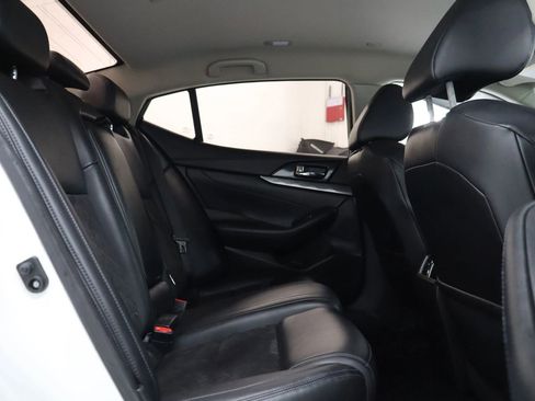 Used 2017 Nissan Maxima SR w/ Midnight Edition FWD image 25