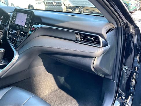 Used 2023 Toyota Camry SE FWD image 18