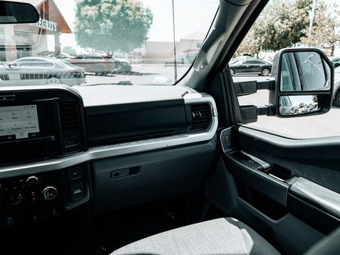 Used 2025 Ford F250 XLT AWD/4WD image 25