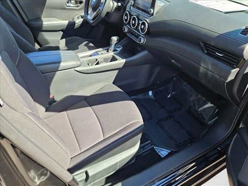 Used 2022 Nissan Sentra SV image 19