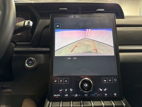 Used 2025 GMC Terrain Elevation image 14