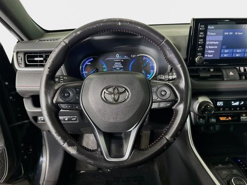 Used 2021 Toyota RAV4 SE w/ Weather & Moonroof Package AWD/4WD image 13