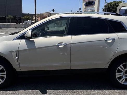 Used 2012 Cadillac SRX Luxury AWD/4WD image 3