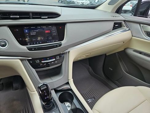 Used 2023 Cadillac XT5 Premium Luxury w/ LPO, Floor Liner Package AWD/4WD image 21
