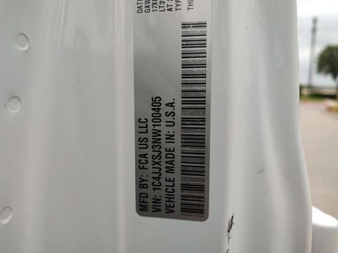 Certified 2022 Jeep Wrangler Unlimited Rubicon w/ Xtreme Recon 35" Tire Package image 34