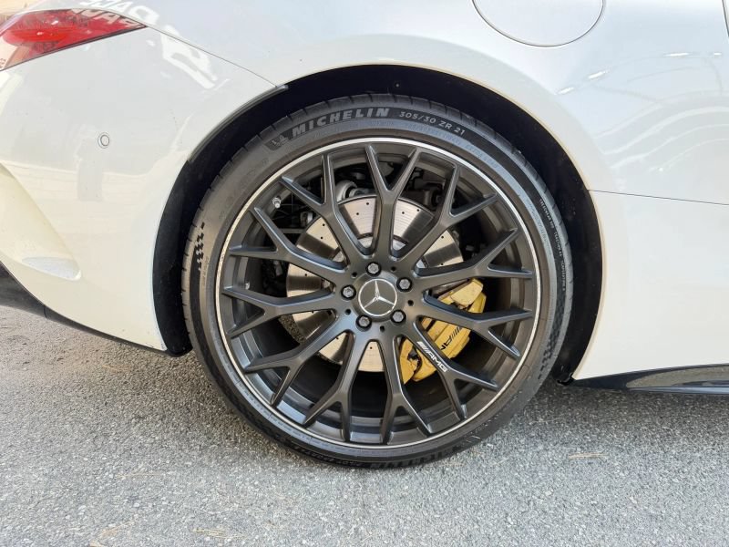 Used 2022 Mercedes-Benz SL 63 AMG 4MATIC w/ Driver Assistance Package image 33