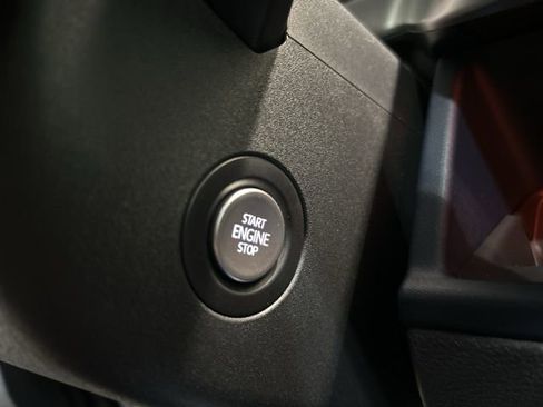 New 2025 Volkswagen ID. Buzz Pro S image 23