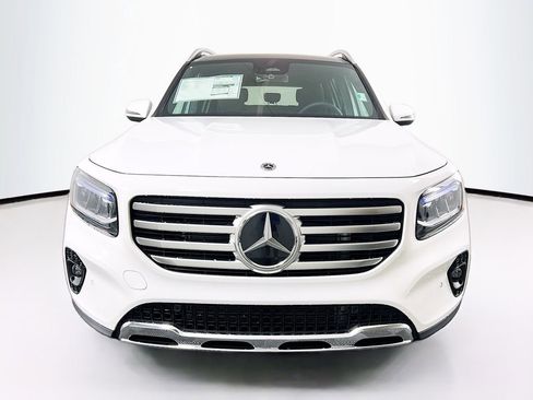 New 2026 Mercedes-Benz GLB 250 4MATIC image 2