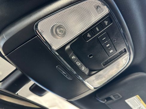 Used 2019 Dodge Durango R/T image 25