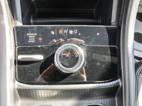 Used 2025 Jeep Grand Cherokee Limited image 27