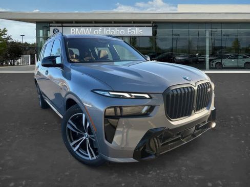 New 2026 BMW X7 M60i AWD/4WD image 1