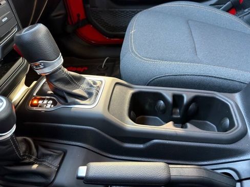 New 2024 Jeep Gladiator Sport image 27