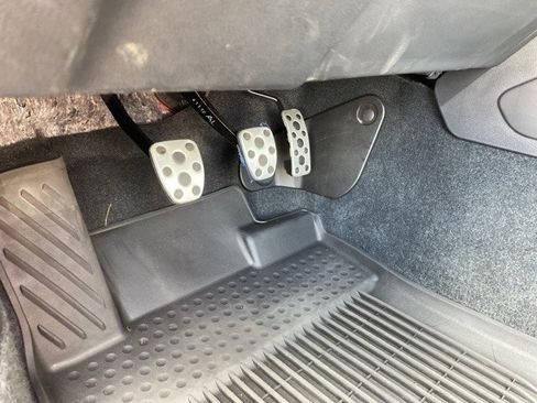 New 2025 Toyota GR86 Premium image 33