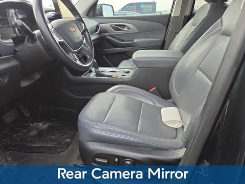 Used 2020 Chevrolet Traverse LT w/ LT Premium Package AWD/4WD image 8