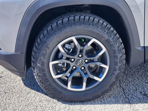 New 2026 Chevrolet Equinox ACTIV w/ Convenience Package III image 8