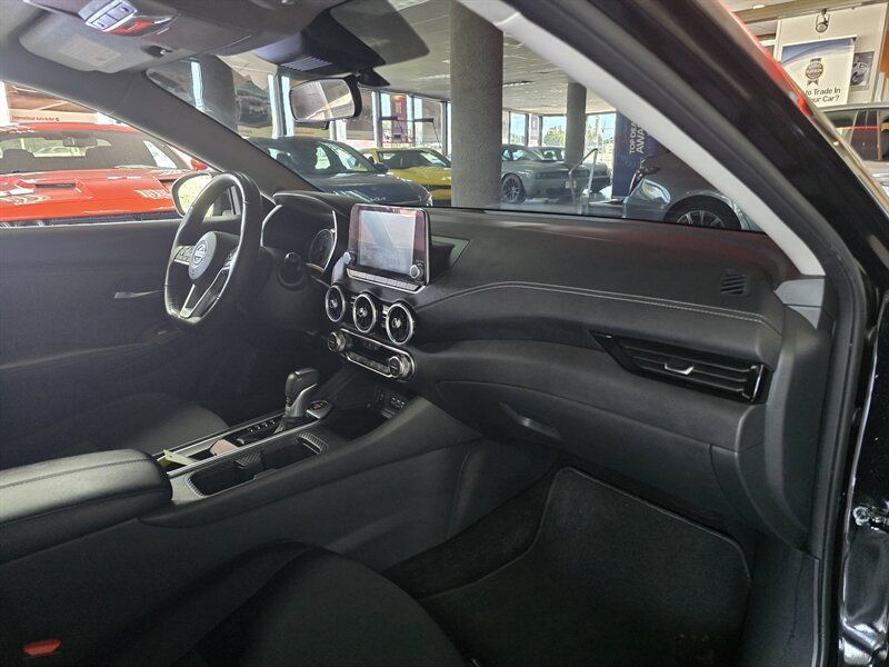 Used 2025 Nissan Sentra SV w/ All-Weather Package FWD image 13