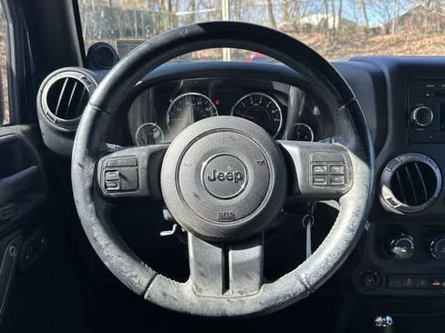 Used 2013 Jeep Wrangler Unlimited Sport image 7