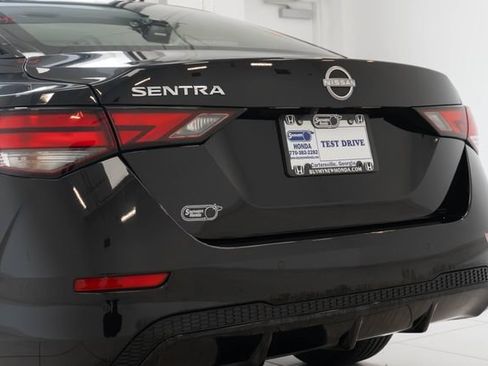 Used 2025 Nissan Sentra SV FWD image 9