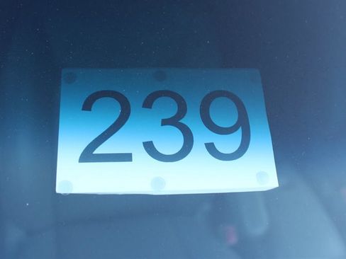 Used 2005 Toyota Sienna XLE image 10