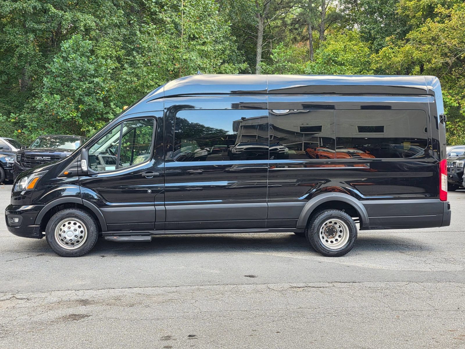 Used 2024 Ford Transit 350 XLT AWD/4WD image 3
