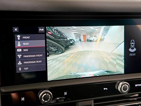 Certified 2026 Porsche Macan AWD/4WD image 26
