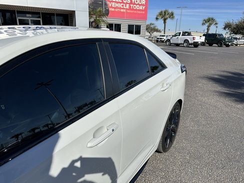 Used 2022 Cadillac CT4 V w/ LPO, ONYX Package image 12