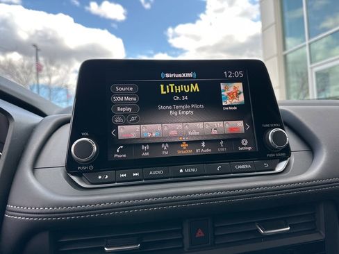 Used 2026 Nissan Rogue SV w/ SV Premium Package image 61