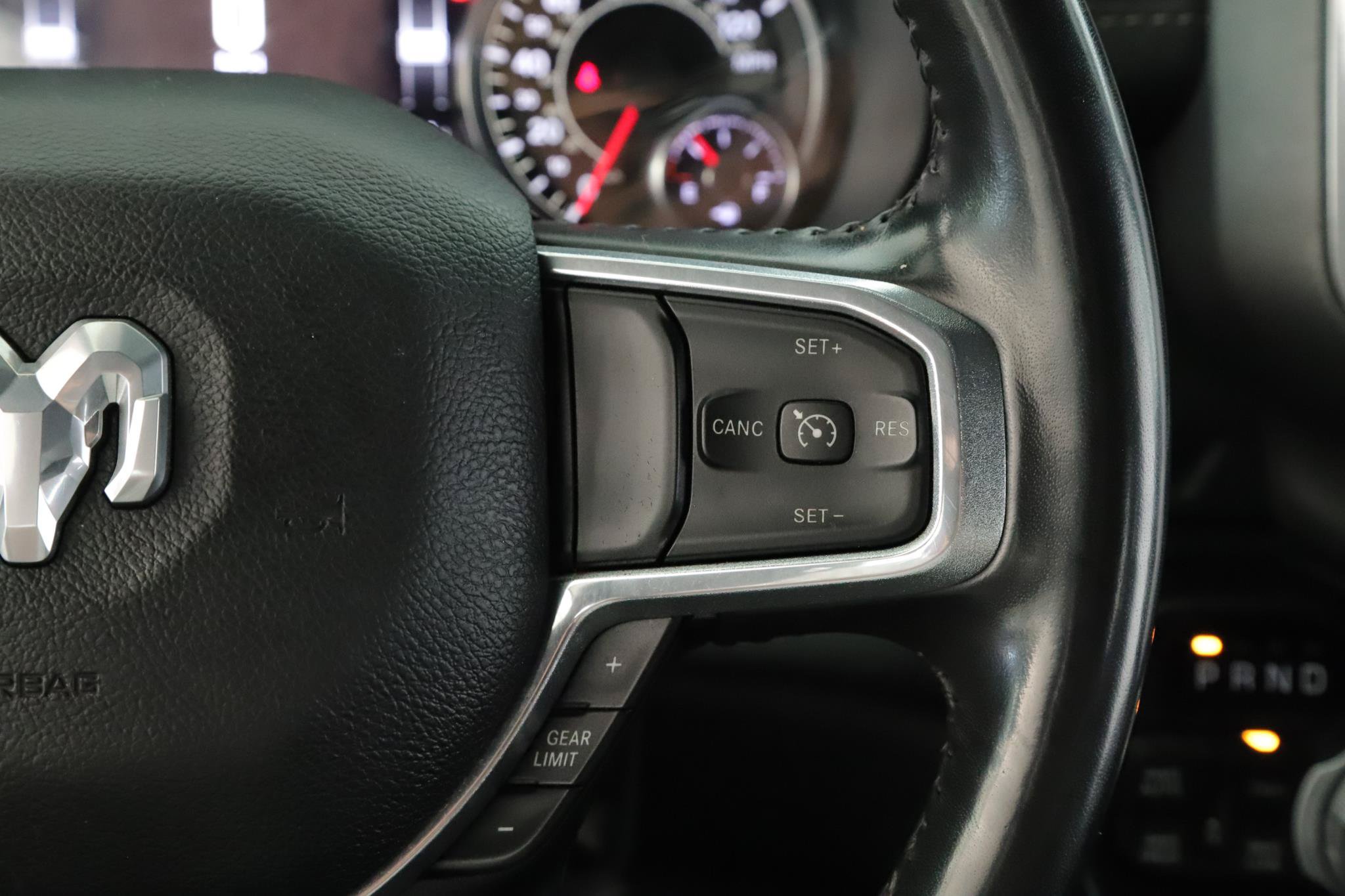 Used 2022 RAM 1500 Laramie AWD/4WD image 9
