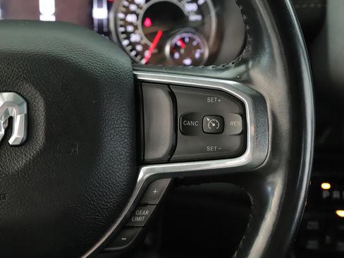 Used 2022 RAM 1500 Laramie AWD/4WD image 9