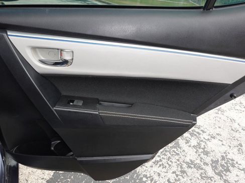 Used 2014 Toyota Corolla LE FWD image 25