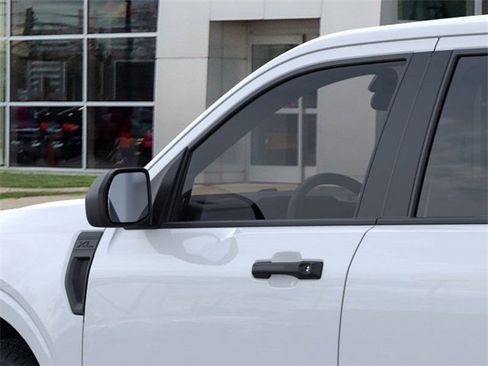 New 2025 Ford Maverick XL image 21