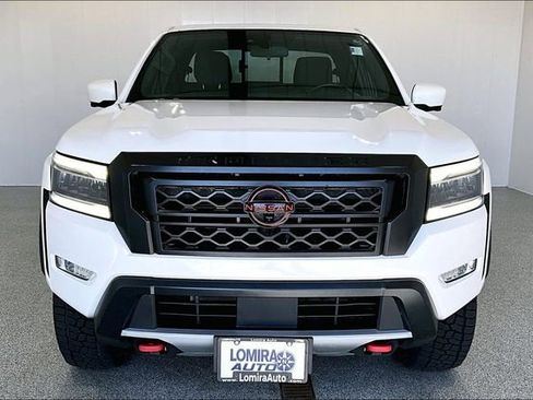 Used 2023 Nissan Frontier PRO-4X AWD/4WD image 2