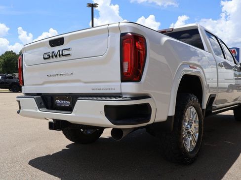 Used 2021 GMC Sierra 2500 Denali w/ Denali Ultimate Package AWD/4WD image 6