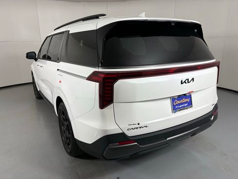 New 2026 Kia Carnival SX Prestige FWD image 6