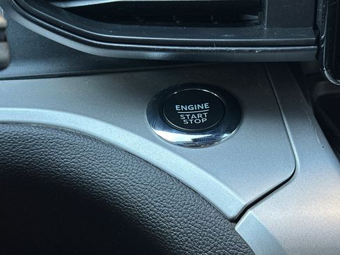 Certified 2022 Ford Explorer XLT image 22