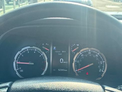 Used 2023 Toyota 4Runner TRD Off-Road AWD/4WD image 26