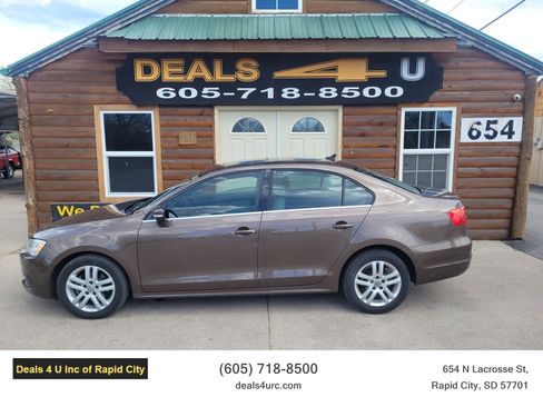 Used 2013 Volkswagen Jetta TDI FWD image 1