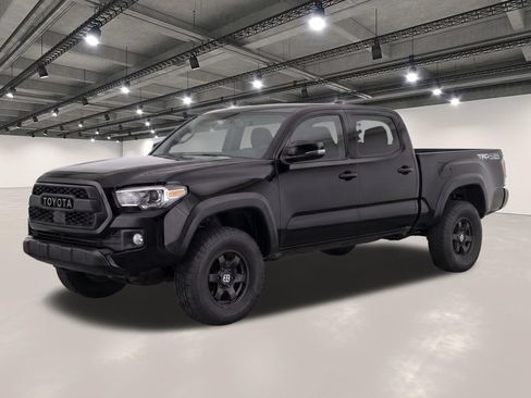 Used 2017 Toyota Tacoma TRD Off-Road w/ Tow Package (A/T) AWD/4WD image 1