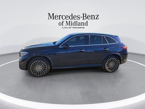 Used 2023 Mercedes-Benz GLC 300 4MATIC image 5