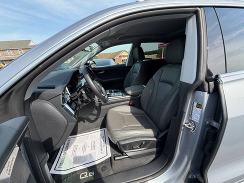 Used 2019 Audi Q8 Premium Plus w/ Premium Plus AWD/4WD image 15