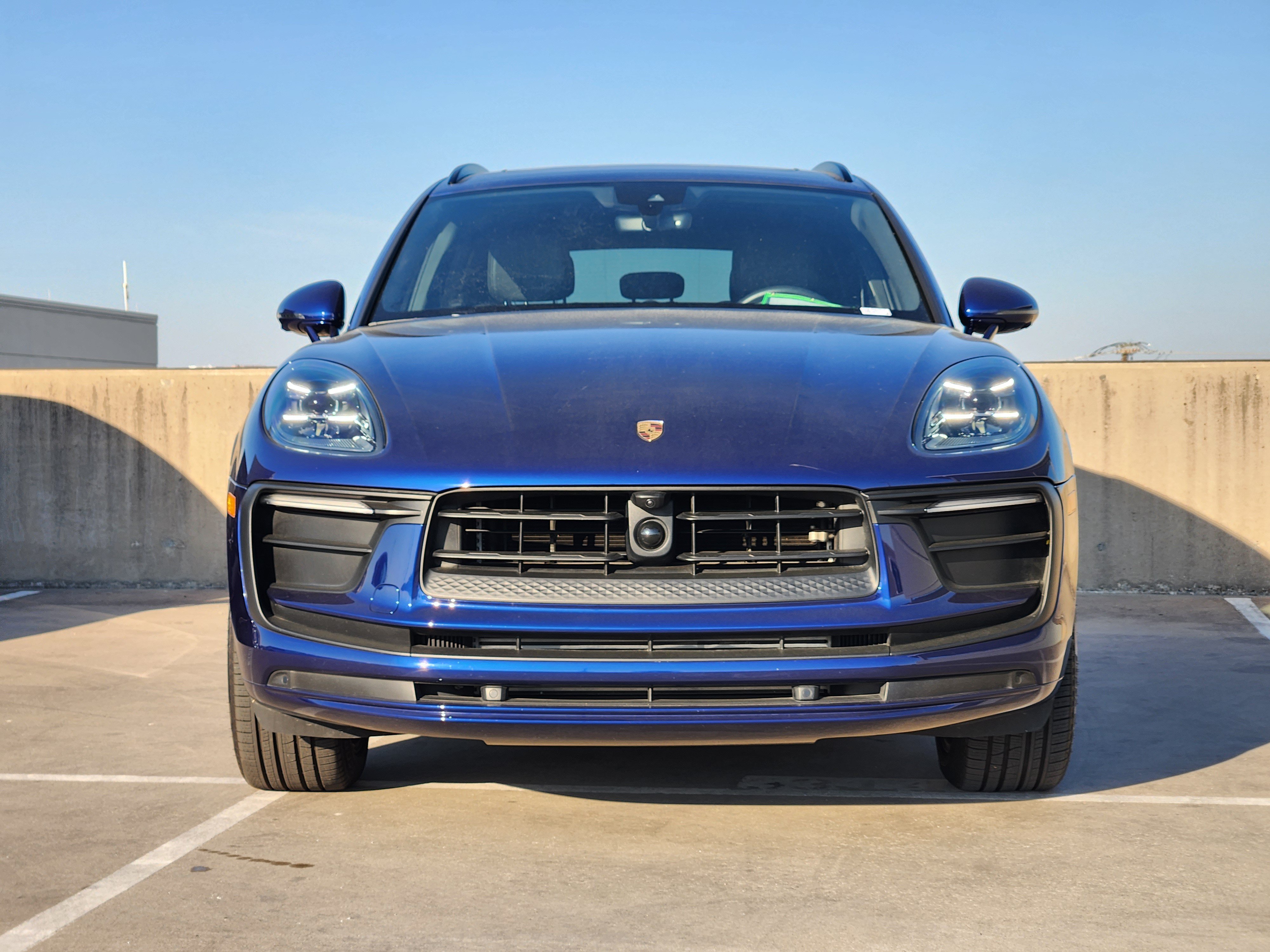 Certified 2026 Porsche Macan AWD/4WD image 11