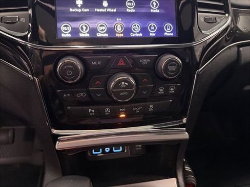 Used 2019 Jeep Grand Cherokee Trailhawk w/ Trailhawk Luxury Group AWD/4WD image 20