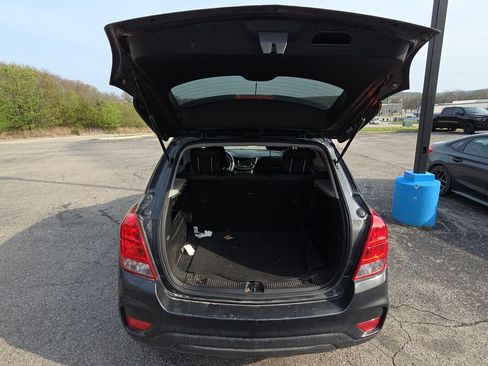 Used 2020 Chevrolet Trax LS w/ Tint and Cruise Package image 13