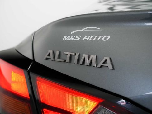 Used 2023 Nissan Altima 2.5 S FWD image 11