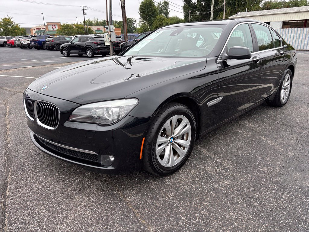 Used 2012 BMW 740i RWD image 3