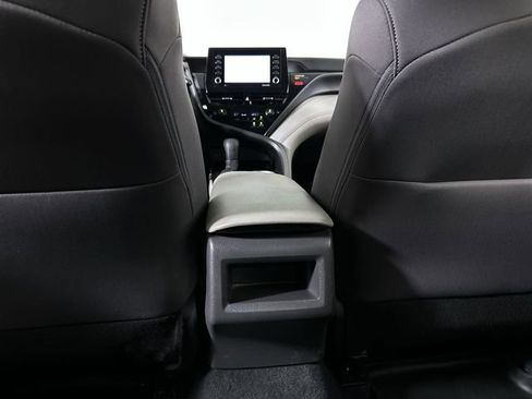 Used 2022 Toyota Camry LE image 22