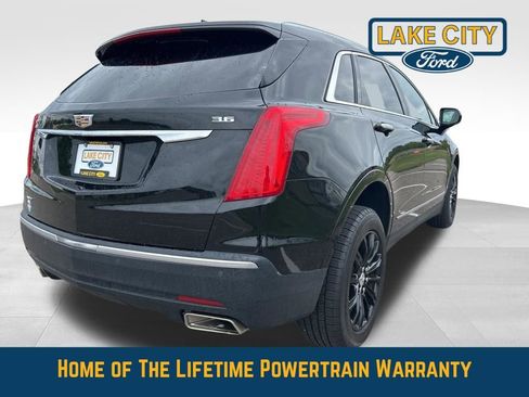 Used 2017 Cadillac XT5 Luxury w/ Driver Awareness Package AWD/4WD image 6